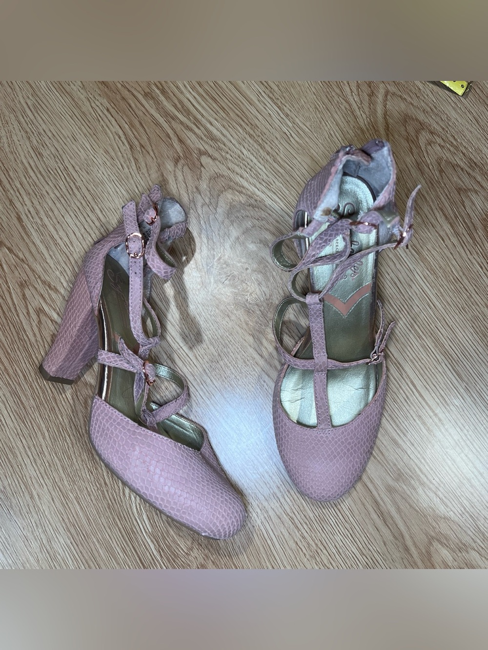 Seychelles Dusty Pink T-Strap Block Heel Pumps size 8.5 - Picture 3 of 9